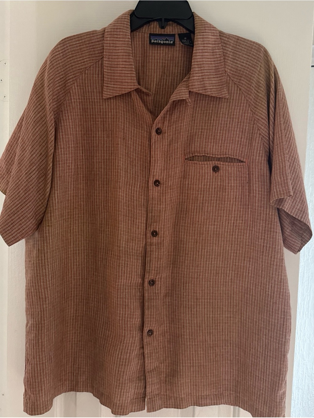 Patagonia Shirt Mens Med 100% Hemp Reddish Abstract Print Short Sleeve Button